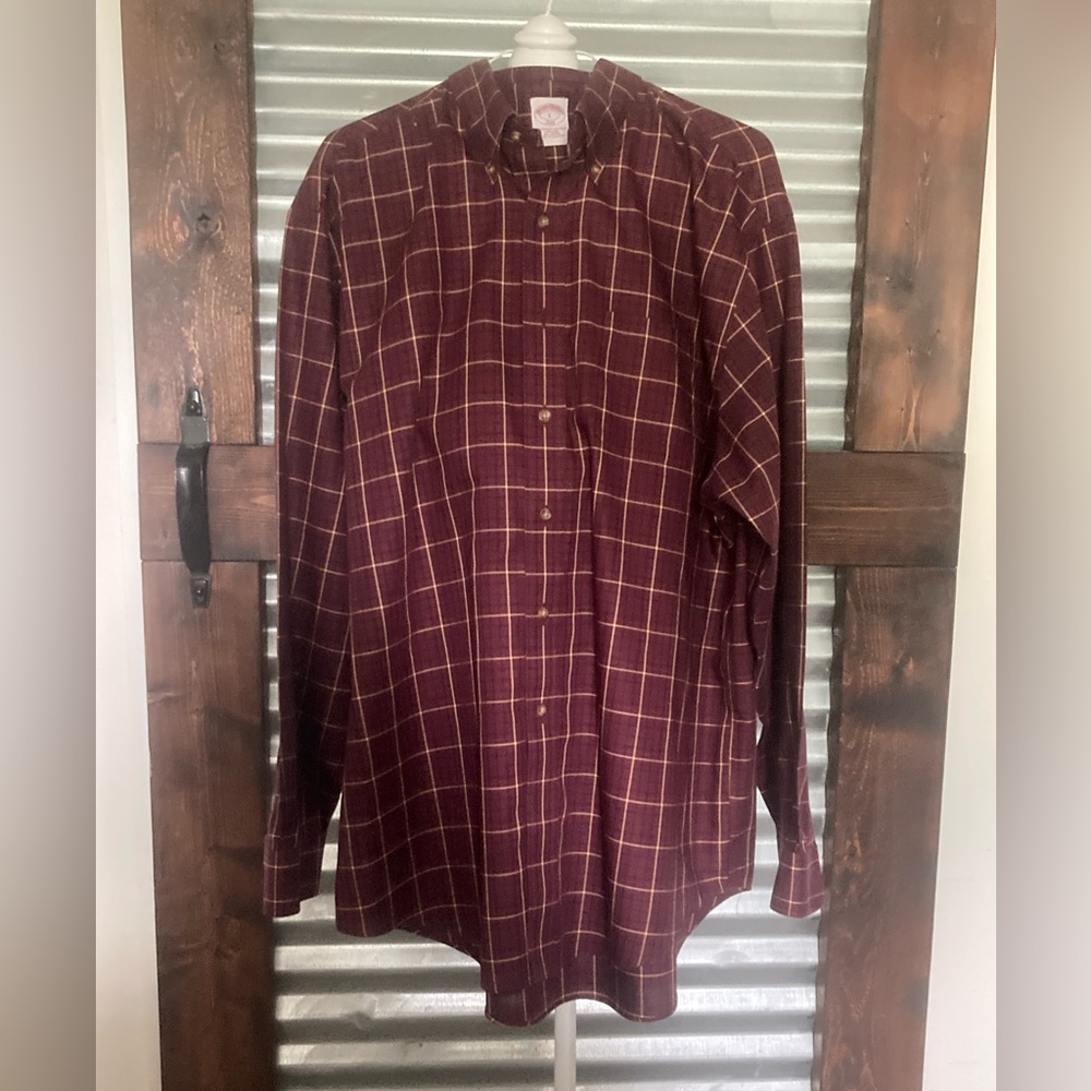 Brooks brothers long sleeve Plaid Button-Up Shirt in Burgundy and yellow size L